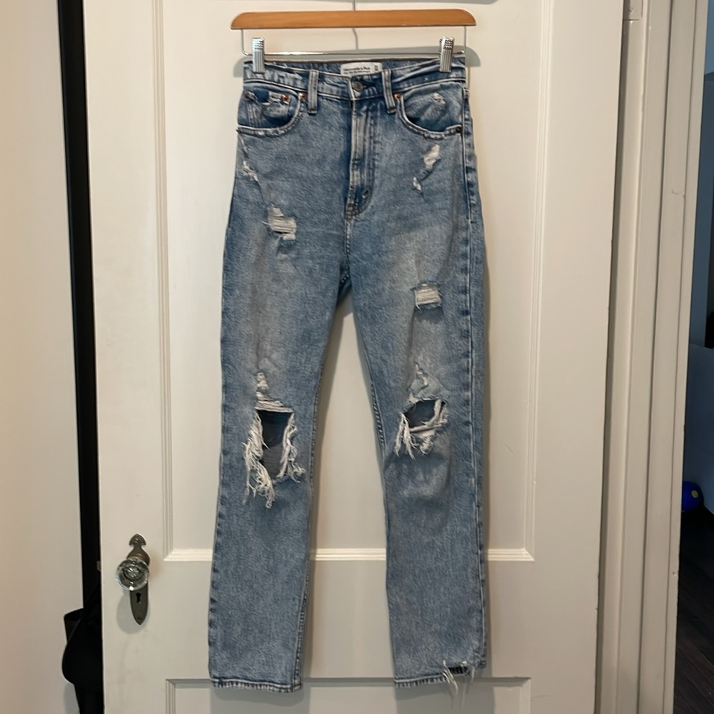 Abercrombie & Fitch Ultra High Rise Ankle Straight size 24